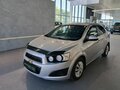 2014 Chevrolet Aveo II, серебристый, 469000 рублей - вид 3