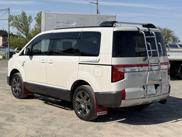 2023 Mitsubishi Delica D:5 I Рестайлинг, белый - вид 5