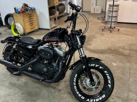 2012 Harley-Davidson Forty-Eight, чёрный, 900000 рублей, вид 4