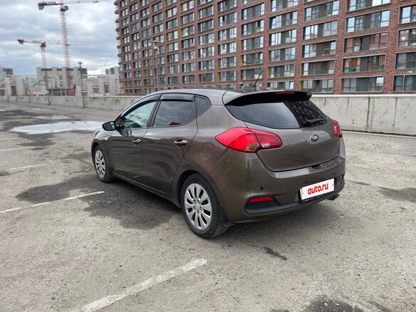 2012 Kia Ceed II, коричневый, 770000 рублей - вид 10