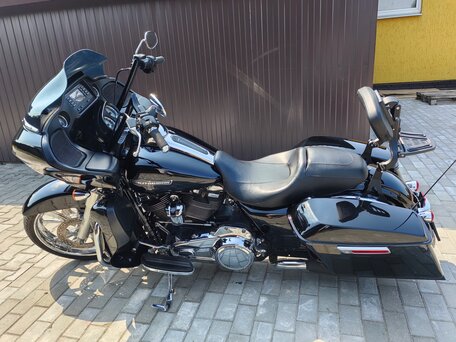2023 Harley-Davidson Road Glide, чёрный, 1460000 рублей, вид 2