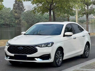 2022 Ford Escort VI Рестайлинг 2, белый, 956007 рублей, вид 1
