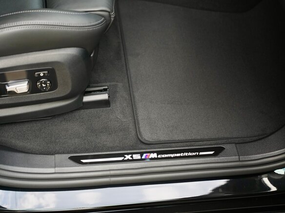 2023 BMW X5 M Competition III (F95) Рестайлинг, чёрный - вид 23