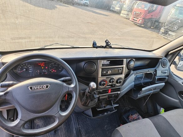 2013 Iveco Daily, белый, 1800000 рублей - вид 9