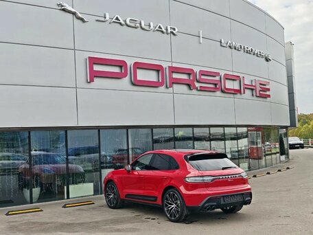 2025 Porsche Macan I Рестайлинг 2, красный, 11850000 рублей, вид 4