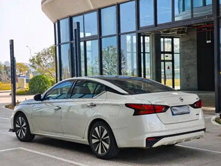 2023 Nissan Altima VI (L34) Рестайлинг, белый, 1830004 рублей, вид 4