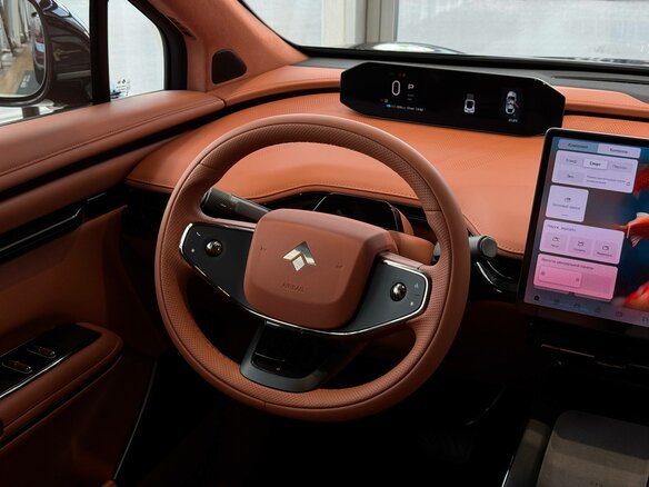 2026 GAC Hyptec HT, чёрный, 5999000 рублей - вид 27