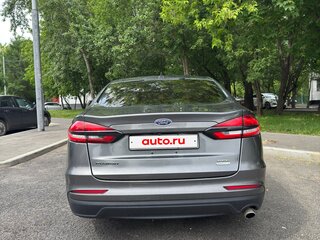 2019 Ford Fusion (North America) II Рестайлинг, серый, 1670000 рублей, вид 4
