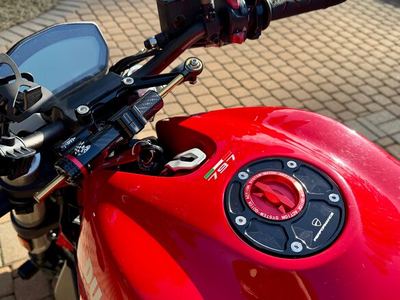 2017 Ducati Monster 797, красный, 650000 рублей - вид 4