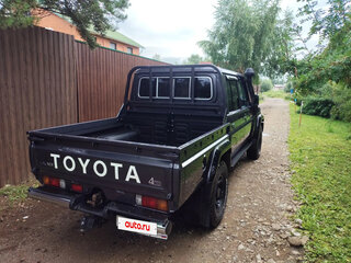 2022 Toyota Land Cruiser 79 70 Series Рестайлинг 1, серый, 5900000 рублей, вид 3