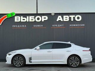2018 Kia Stinger I, белый, 2440000 рублей, вид 4