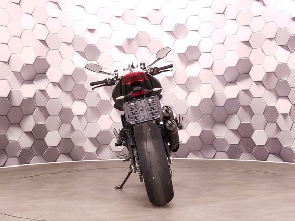 2022 Ducati Monster 937, красный - вид 5