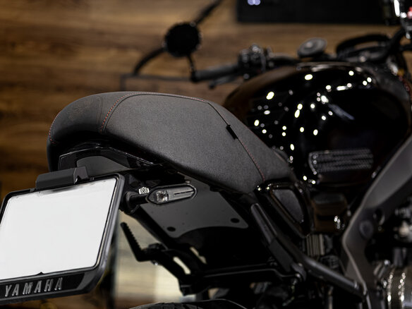 2022 Yamaha XSR900, чёрный, 1050000 рублей - вид 8