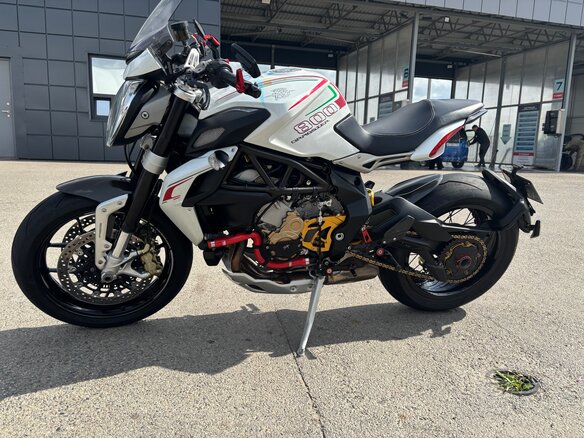 2014 MV Agusta Dragster 800, белый, 790000 рублей - вид 12