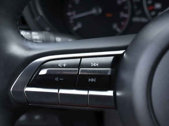 2019 Mazda 3 IV (BP), серый, 2190000 рублей - вид 18
