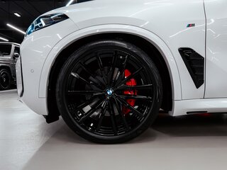 2025 BMW X5 40d IV (G05/G18) Рестайлинг, белый, 14200000 рублей, вид 3