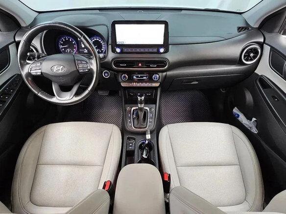 2022 Hyundai Kona I Рестайлинг, белый, 1710000 рублей - вид 5