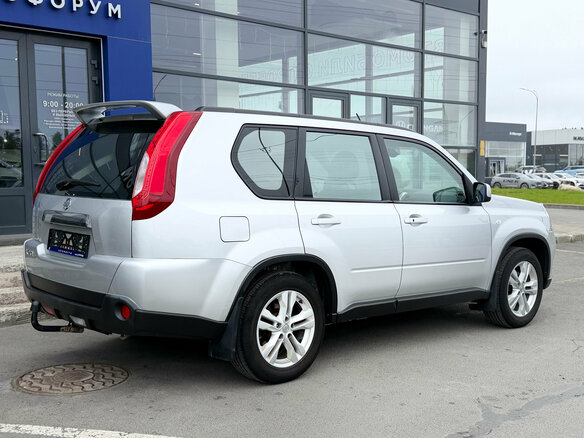 2011 Nissan X-Trail II Рестайлинг, серебристый, 1150000 рублей - вид 4