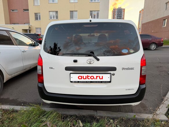 2014 Toyota Probox I, белый, 800000 рублей - вид 2
