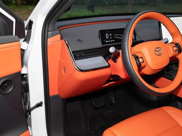 2026 Toyota bZ3X 67.9 kWh, белый, 3400000 рублей - вид 11