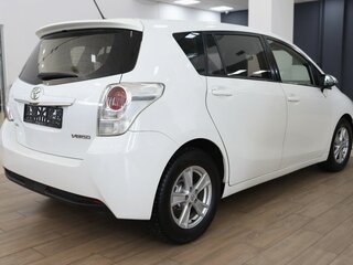 2013 Toyota Verso I Рестайлинг, белый, 1150000 рублей, вид 3