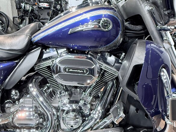 2016 Harley-Davidson CVO Limited, синий, 1799000 рублей - вид 25