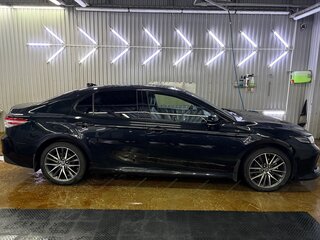 2023 Toyota Camry VIII (XV70) Рестайлинг, чёрный, 3800000 рублей, вид 5