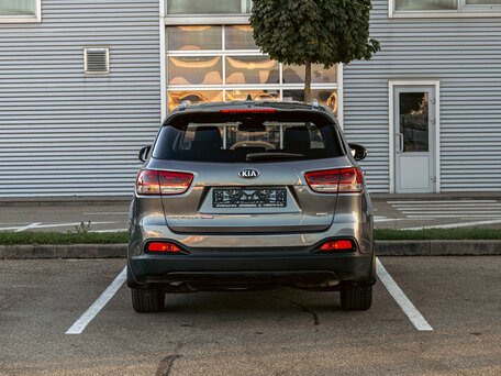 2017 Kia Sorento III Prime, серый, 2045000 рублей, вид 5