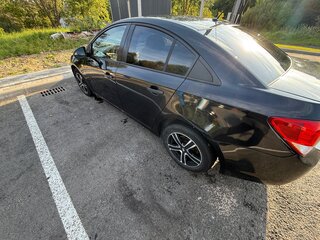 2013 Chevrolet Cruze I Рестайлинг, чёрный, 500000 рублей, вид 4