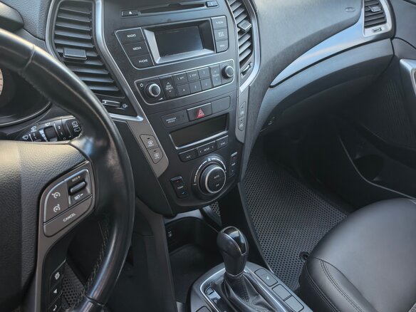 2018 Hyundai Santa Fe III Рестайлинг, серебристый, 2350000 рублей - вид 19