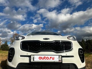 2017 Kia Sportage IV, белый, 1950000 рублей, вид 3
