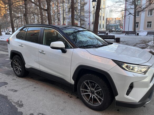 2020 Toyota RAV4 V (XA50), белый, 4000000 рублей - вид 5