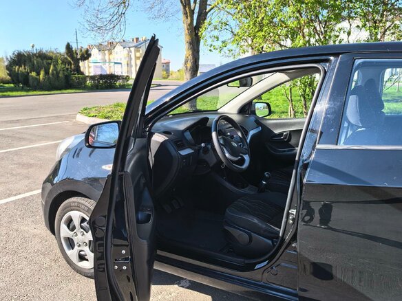 2011 Kia Picanto II, чёрный, 460000 рублей - вид 3