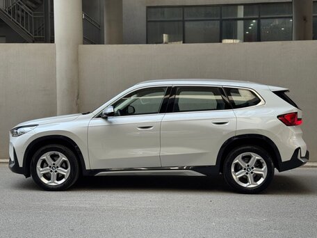 2023 BMW X1 Long 20Li sDrive III (U11/U12), белый, 3270000 рублей, вид 3