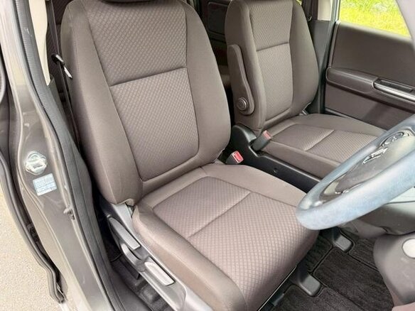 2022 Honda Freed II Рестайлинг, серый - вид 14
