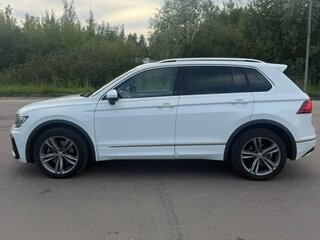 2018 Volkswagen Tiguan II, белый, 2800000 рублей, вид 4