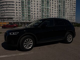 2018 Audi Q5 II (FY), чёрный, 2700000 рублей, вид 2