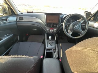 2012 Subaru Forester III Рестайлинг, серебристый, 1550000 рублей, вид 5