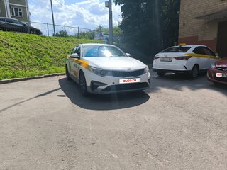 2019 Kia Optima IV Рестайлинг, белый, 1200000 рублей, вид 1