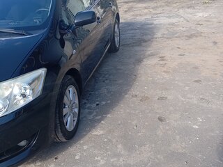 2008 Toyota Auris I, чёрный, 680000 рублей, вид 2
