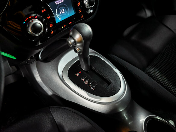 2015 Nissan Juke I Рестайлинг, белый, 1630000 рублей - вид 15
