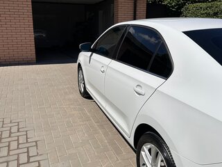 2018 Skoda Rapid I Рестайлинг, белый, 1550000 рублей, вид 4