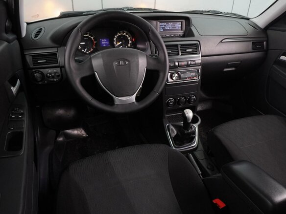 2015 Lada (ВАЗ) Priora I Рестайлинг, белый, 619000 рублей - вид 5