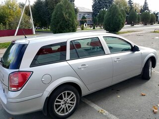 2012 Opel Astra H Рестайлинг, серебристый, 700000 рублей, вид 1
