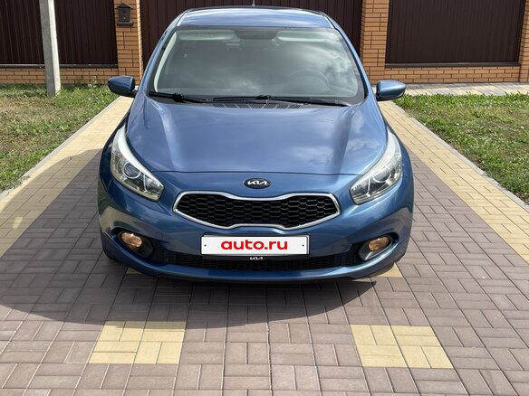 2013 Kia Ceed II, синий, 870000 рублей - вид 1