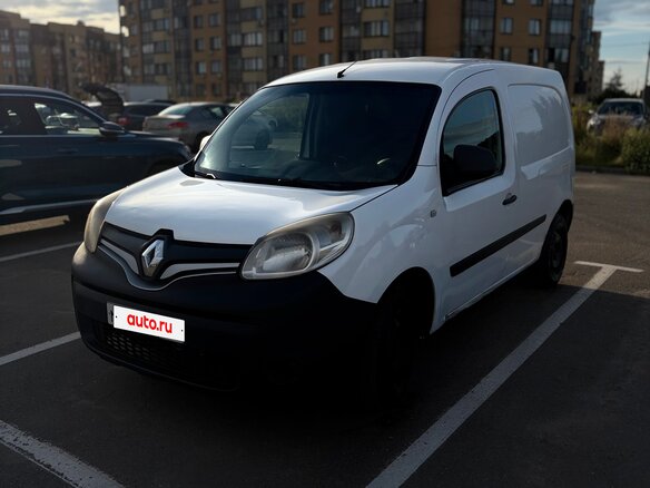 2014 Renault Kangoo II Рестайлинг, белый, 680000 рублей