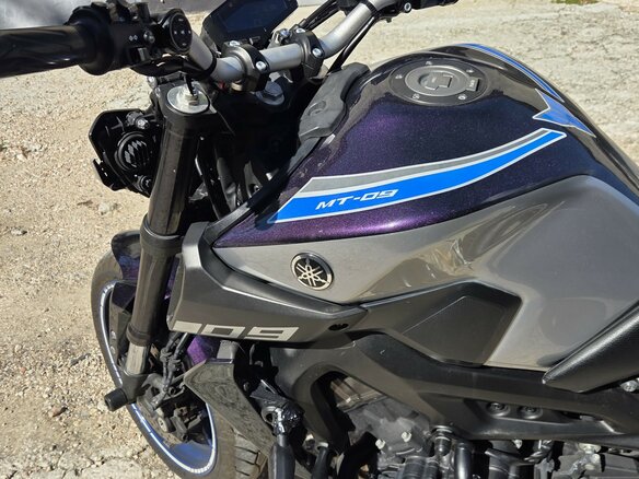 2019 Yamaha MT-09 (FZ-09), фиолетовый, 895000 рублей - вид 13