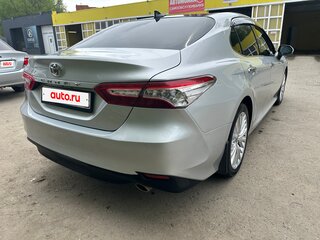 2021 Toyota Camry VIII (XV70), серебристый, 3399000 рублей, вид 5