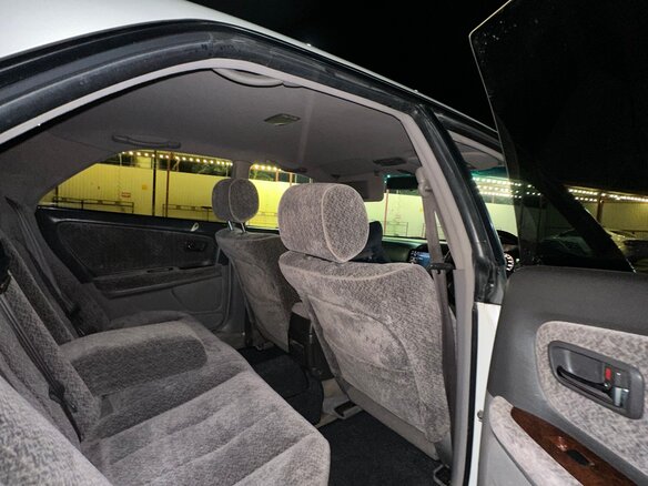 2000 Toyota Chaser VI (X100) Рестайлинг, белый, 750000 рублей - вид 5