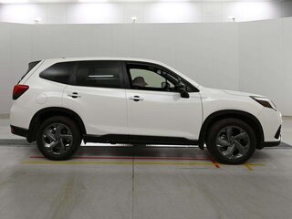 2023 Subaru Forester V Рестайлинг, белый, 2870000 рублей, вид 3